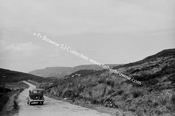 GLEN HEAD FROM CARRICK GLENCOLUMBKILLE ROAD